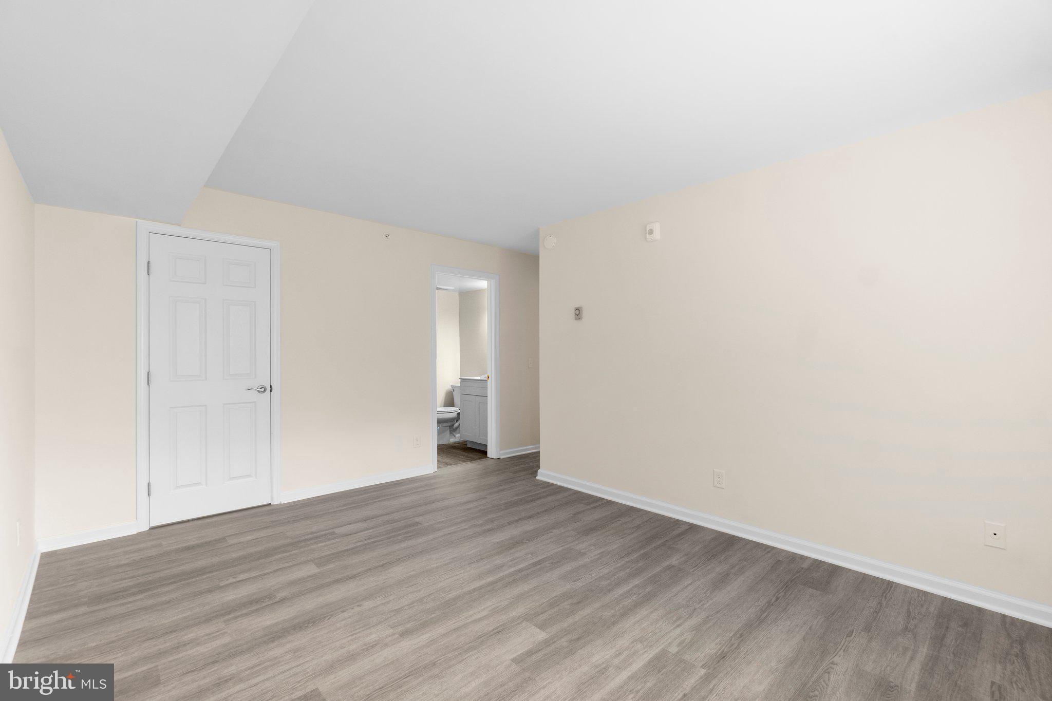 ROSSMOOR MUTUAL #19B - Residential