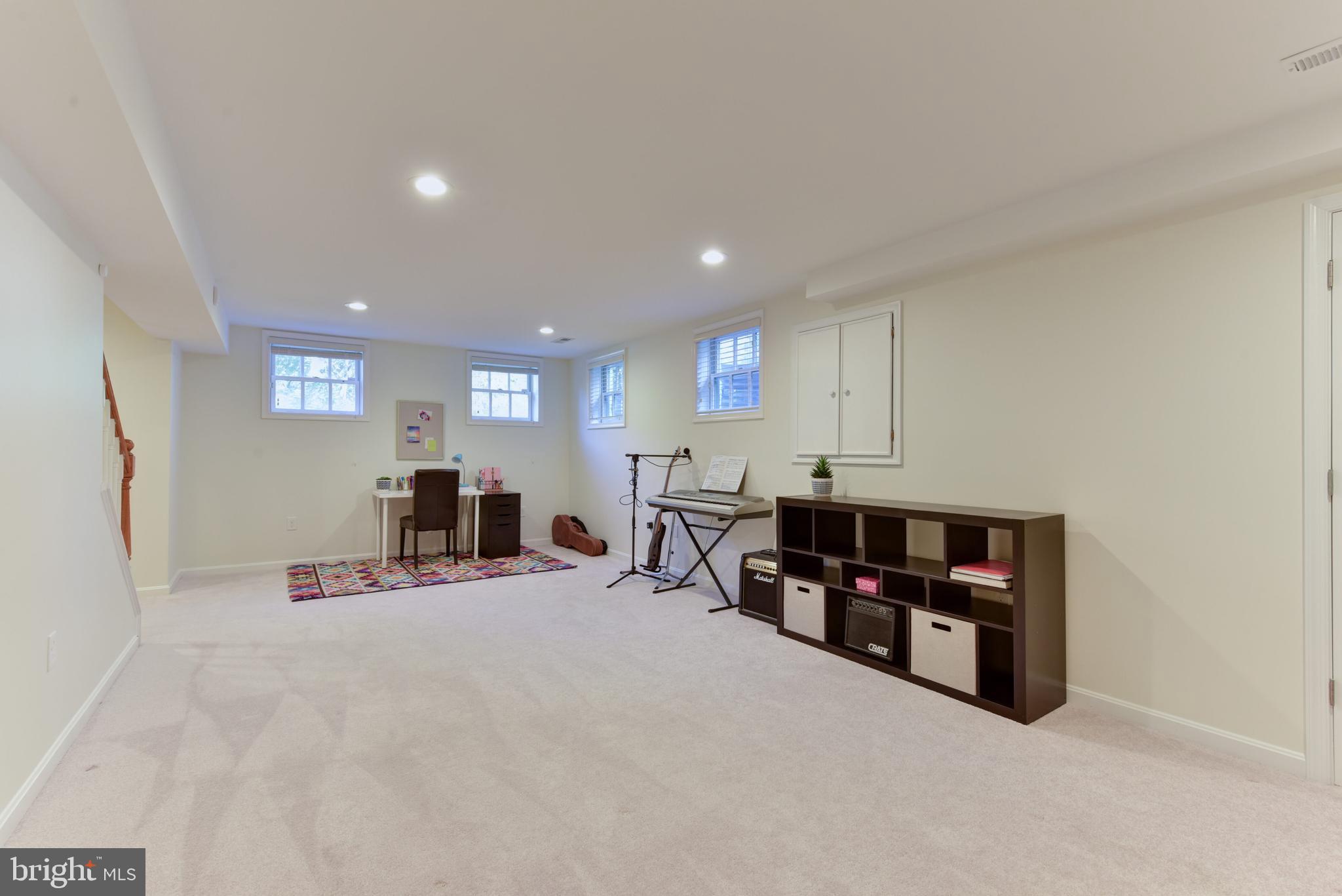 BRADDOCK HEIGHTS - Residential