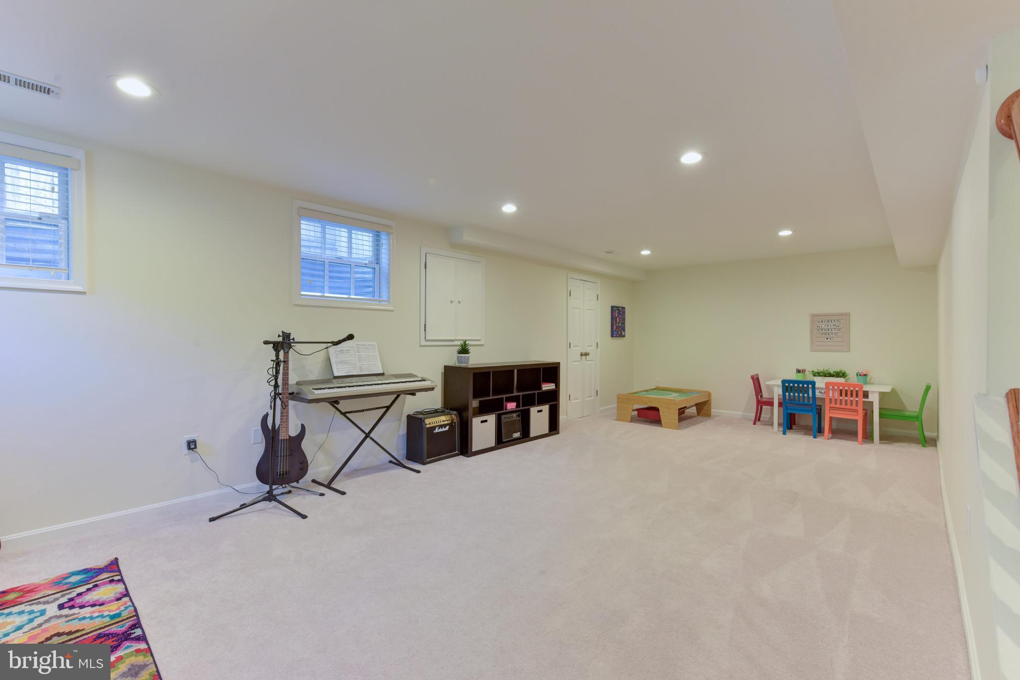 BRADDOCK HEIGHTS - Residential