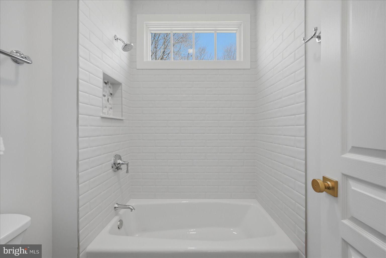 BIRCH HOLLOW HAMLET - Residential