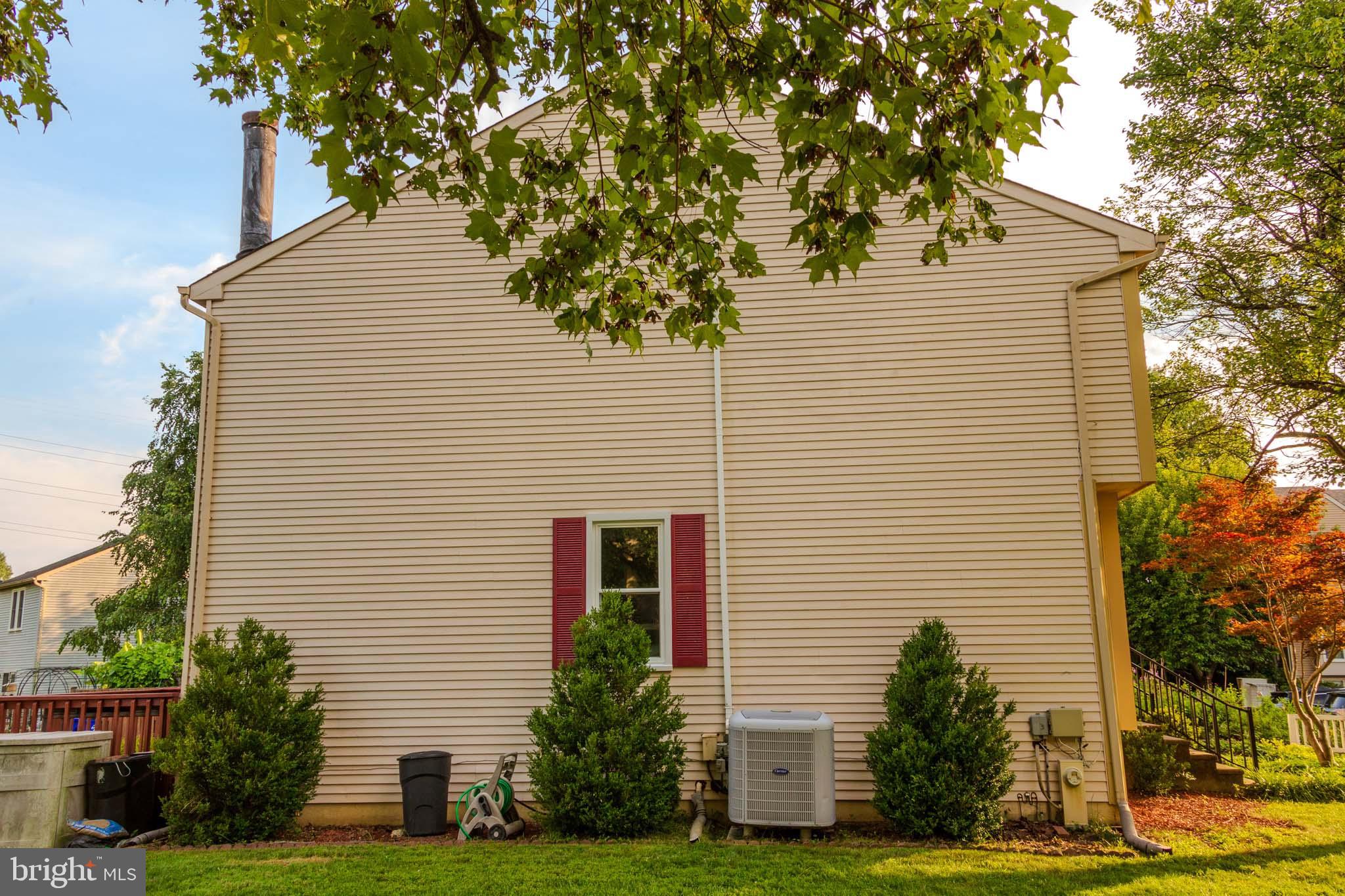 6341 LORING DRIVE