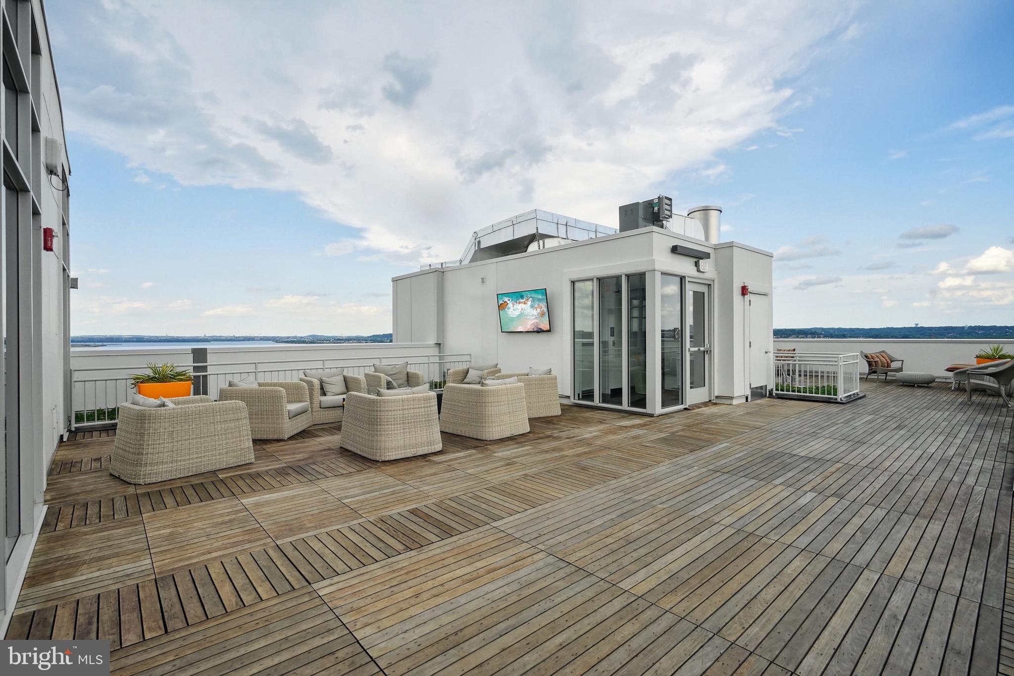 OLD TOWN NORTH - Residential Lease