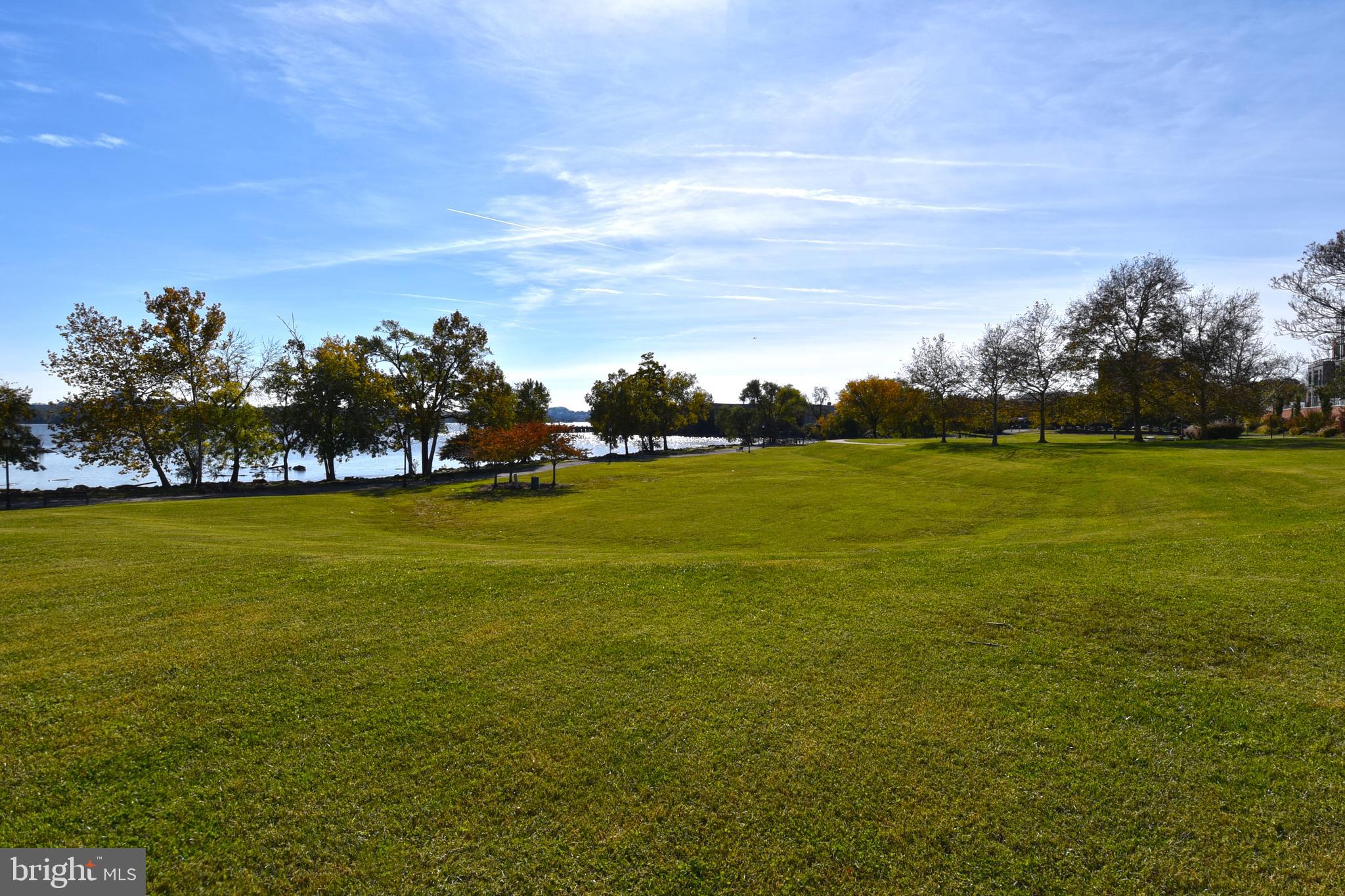 OLD TOWN NORTH - Residential Lease