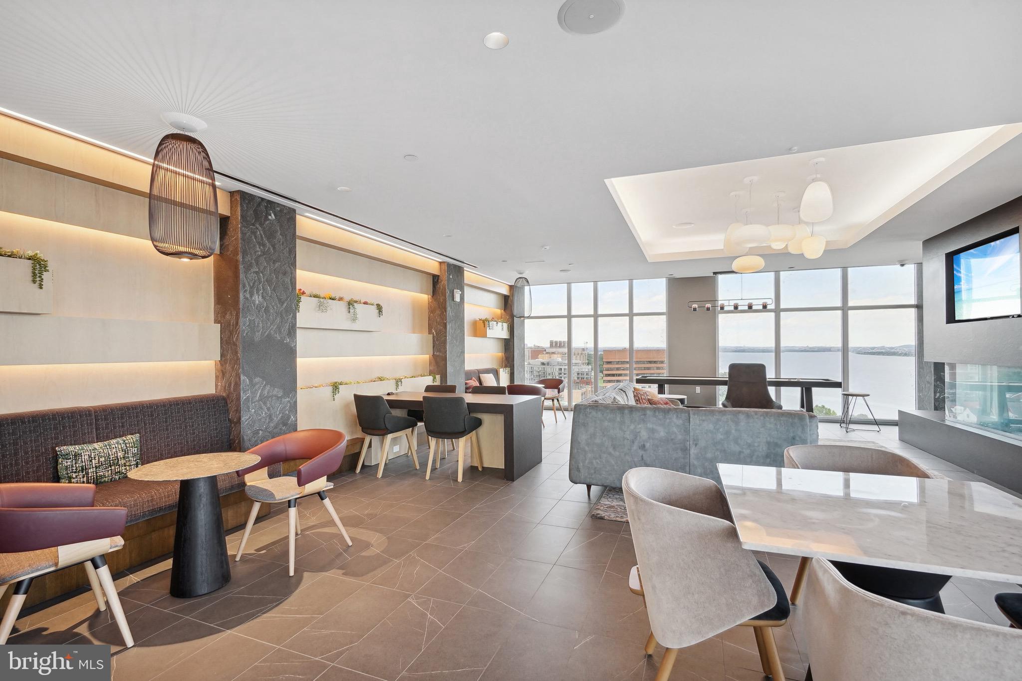 OLD TOWN NORTH - Residential Lease