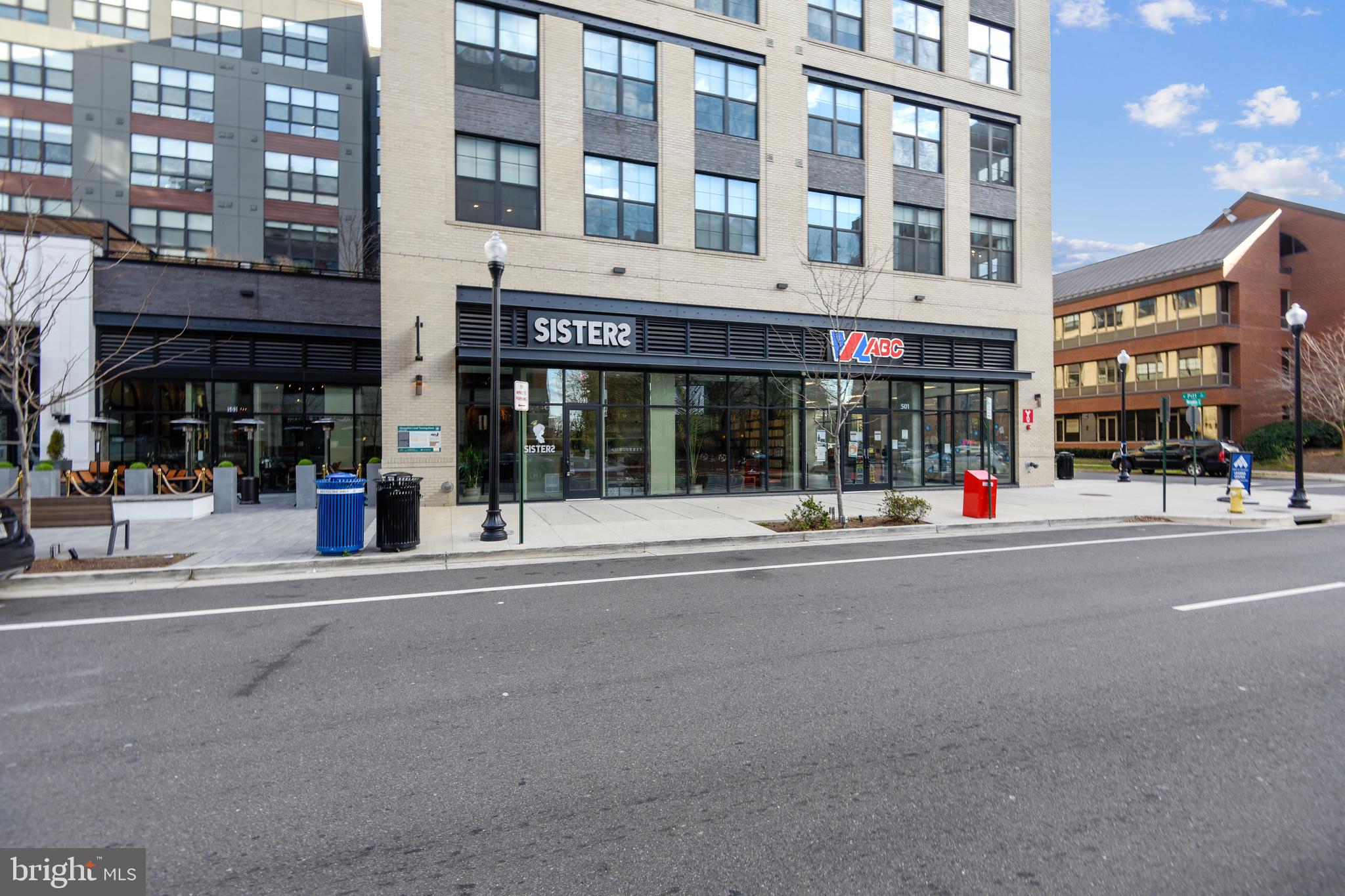 OLD TOWN NORTH - Residential Lease