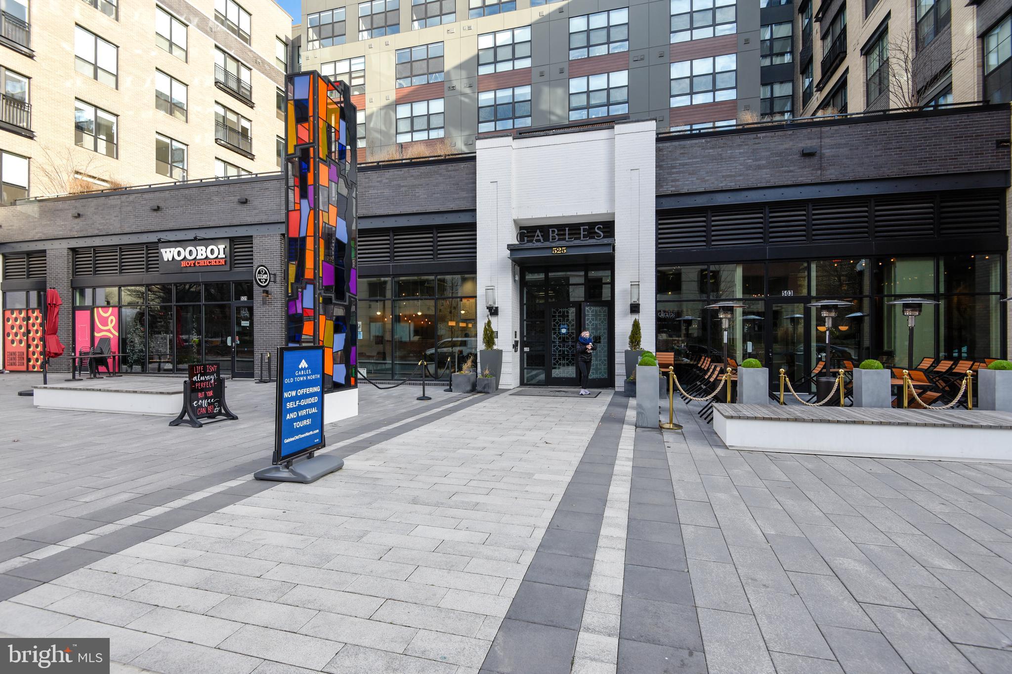 OLD TOWN NORTH - Residential Lease