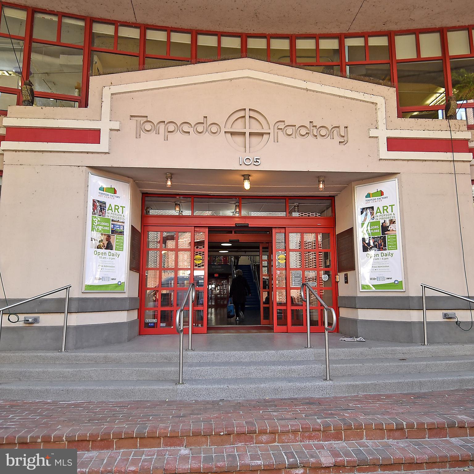 OLD TOWN NORTH - Residential Lease