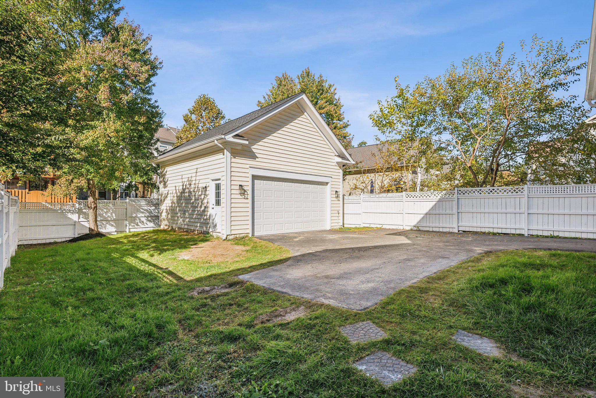 BRAMBLETON - Residential