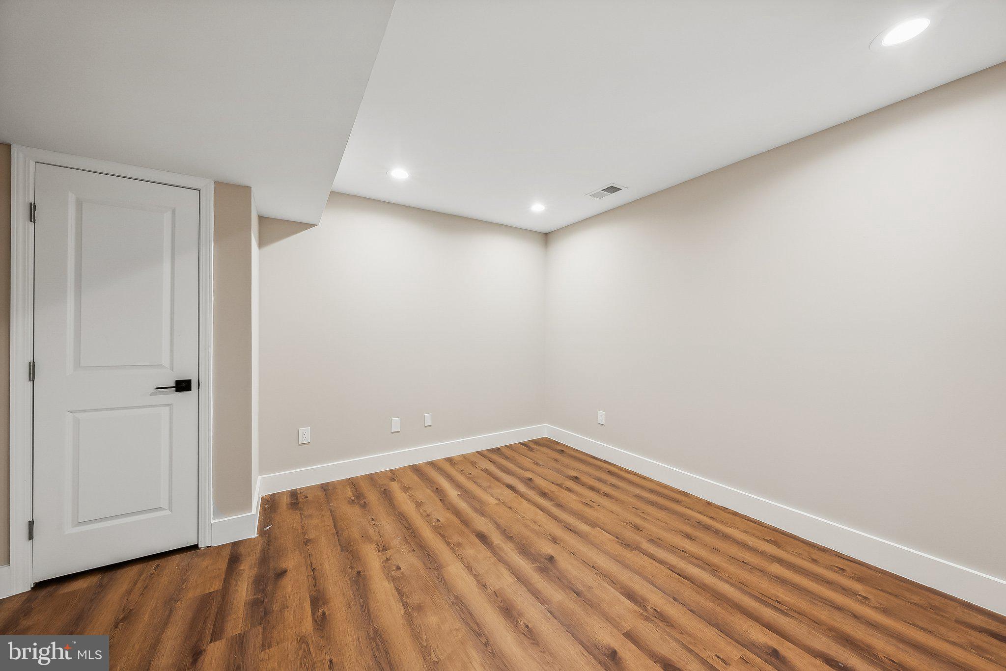 BRAMBLETON - Residential