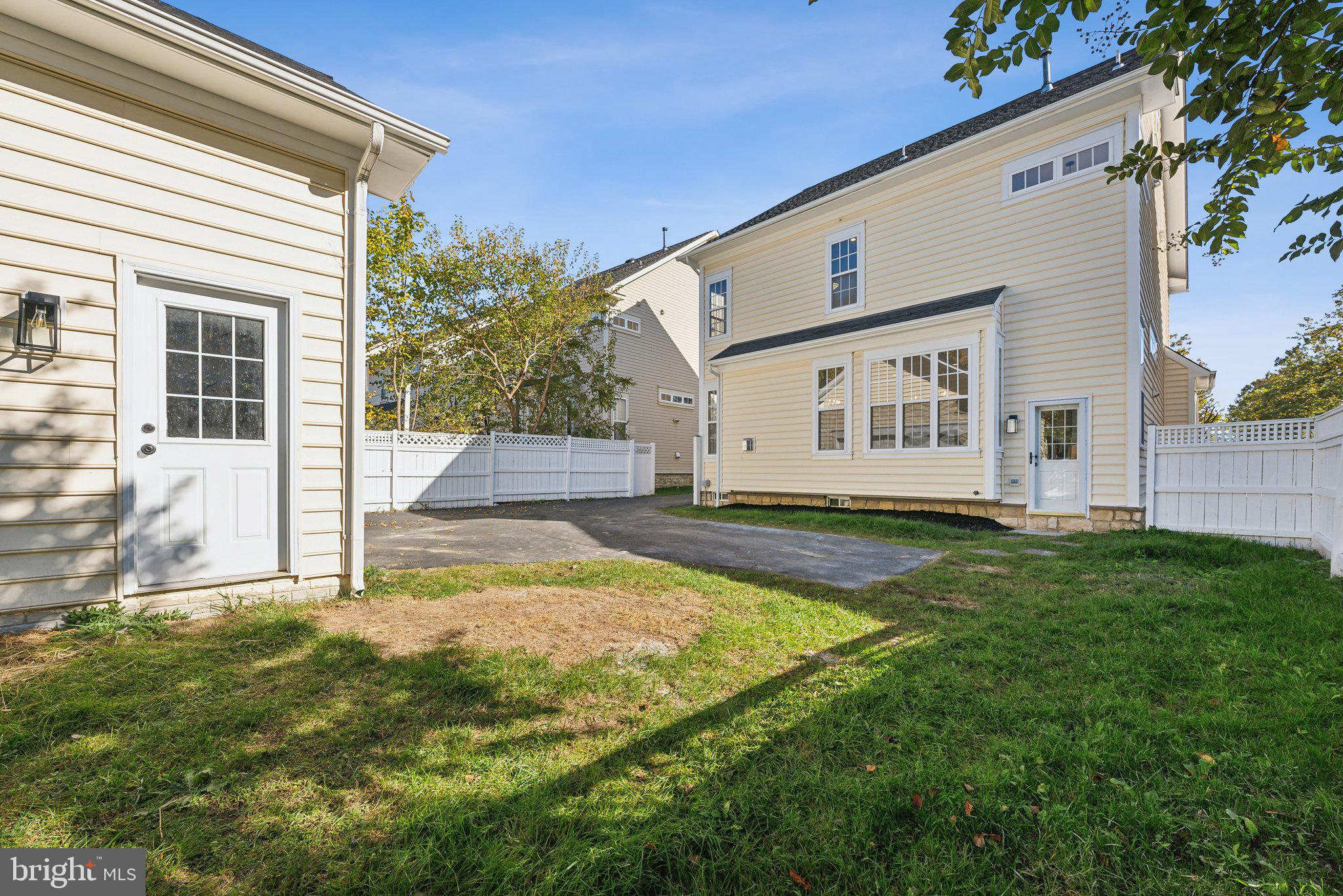 BRAMBLETON - Residential