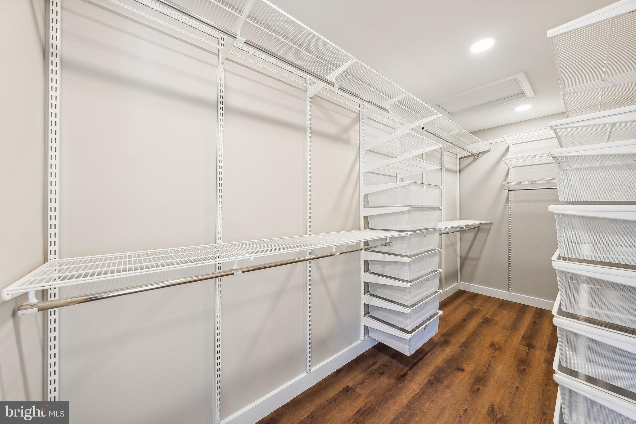 BRAMBLETON - Residential