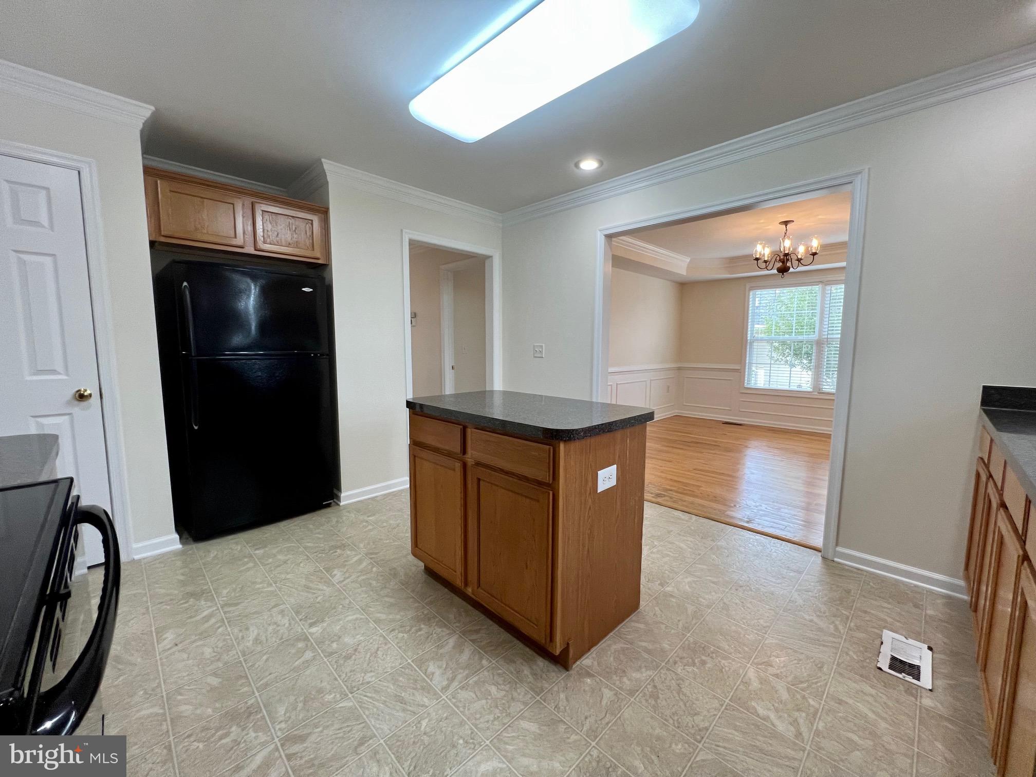 CRESTFIELD - Residential Lease