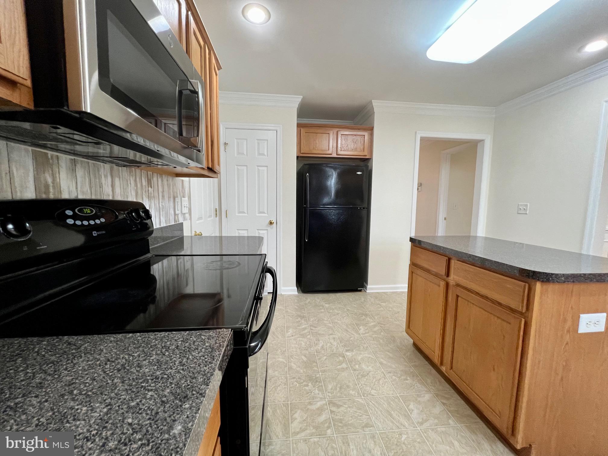 CRESTFIELD - Residential Lease