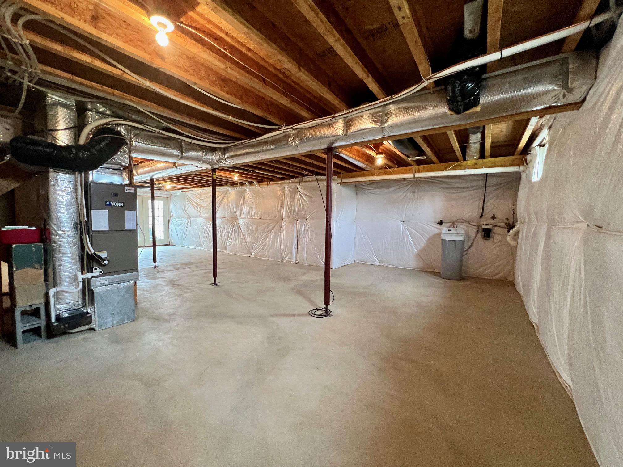 CRESTFIELD - Residential Lease