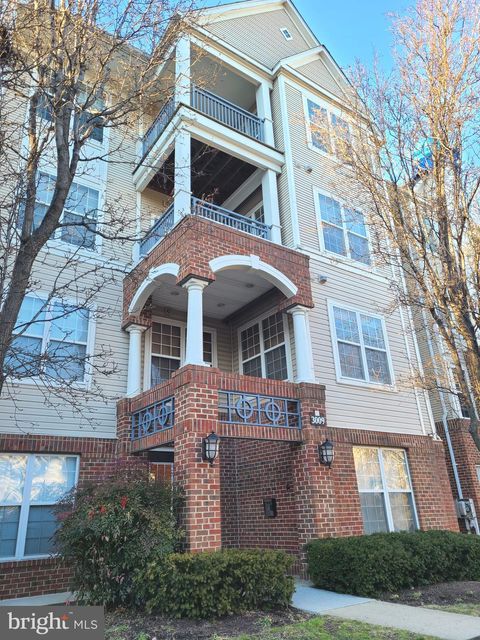 Condo For Rent - 3009 Nicosh Circle #4303<br/> FALLS CHURCH, VA 22042