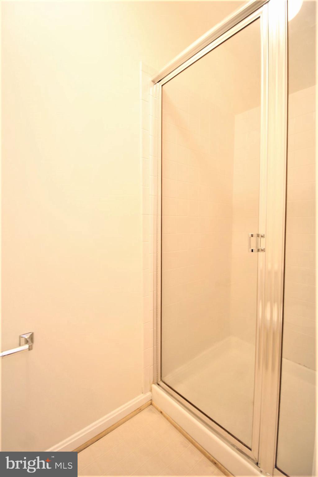 RIDGELEIGH - Residential Lease