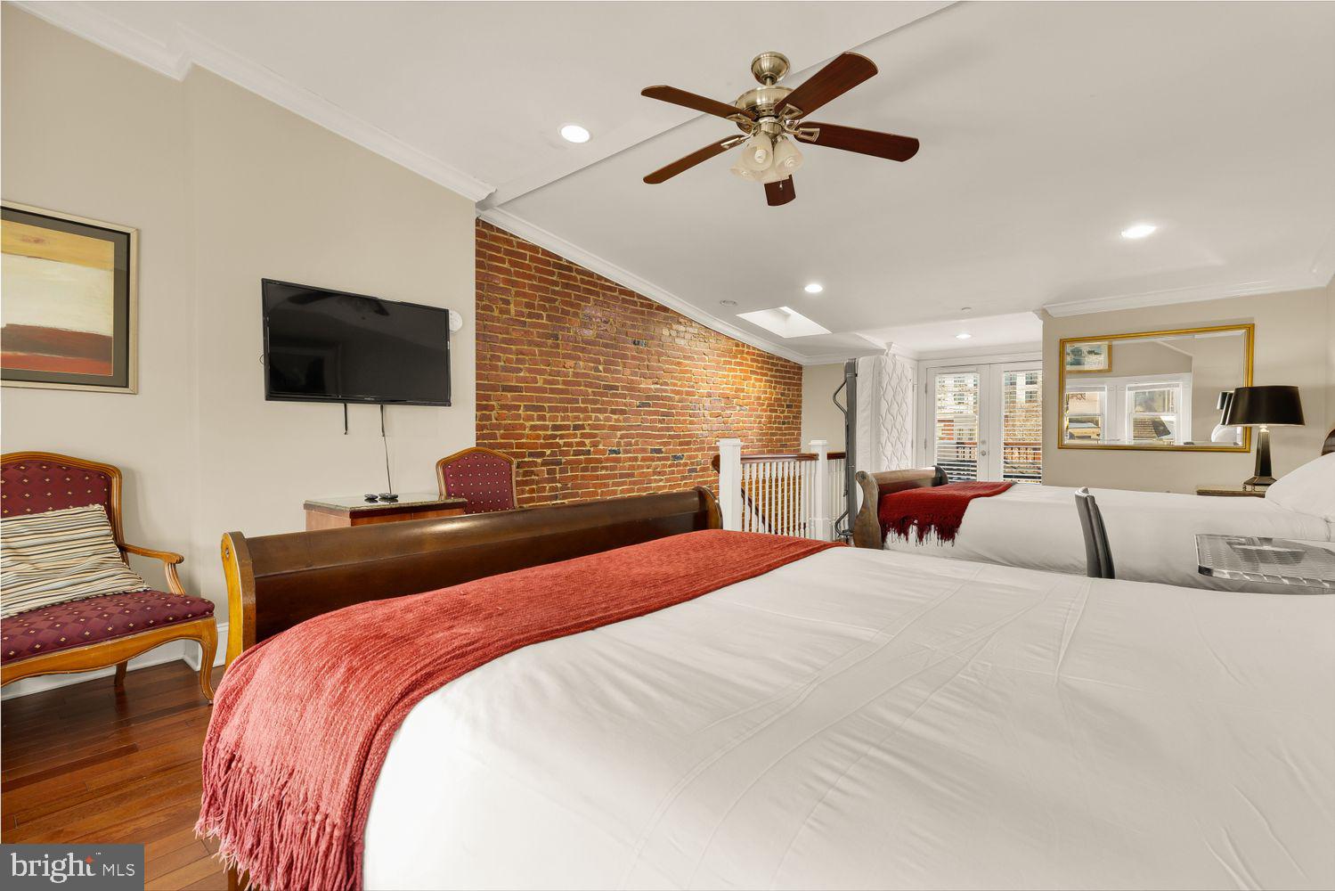 COLUMBIA HEIGHTS - Residential