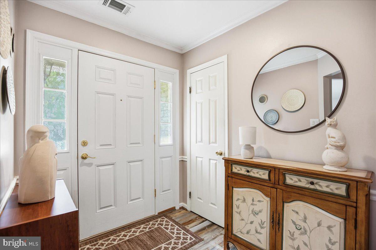 1340 REDWOOD CIRCLE
