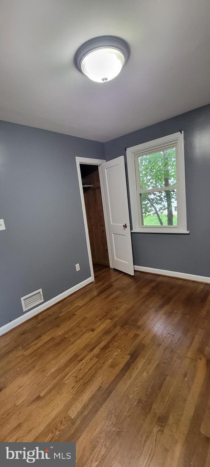 GLENMONT VILLAGE - Residential