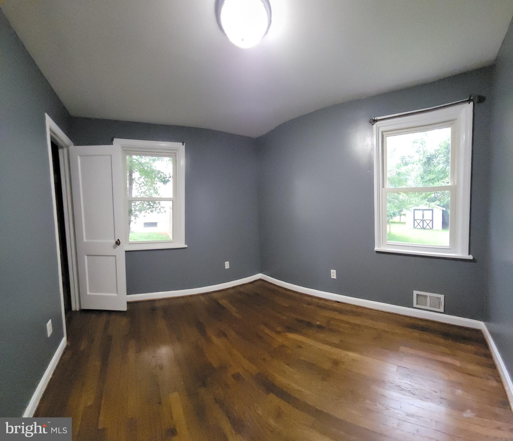 GLENMONT VILLAGE - Residential