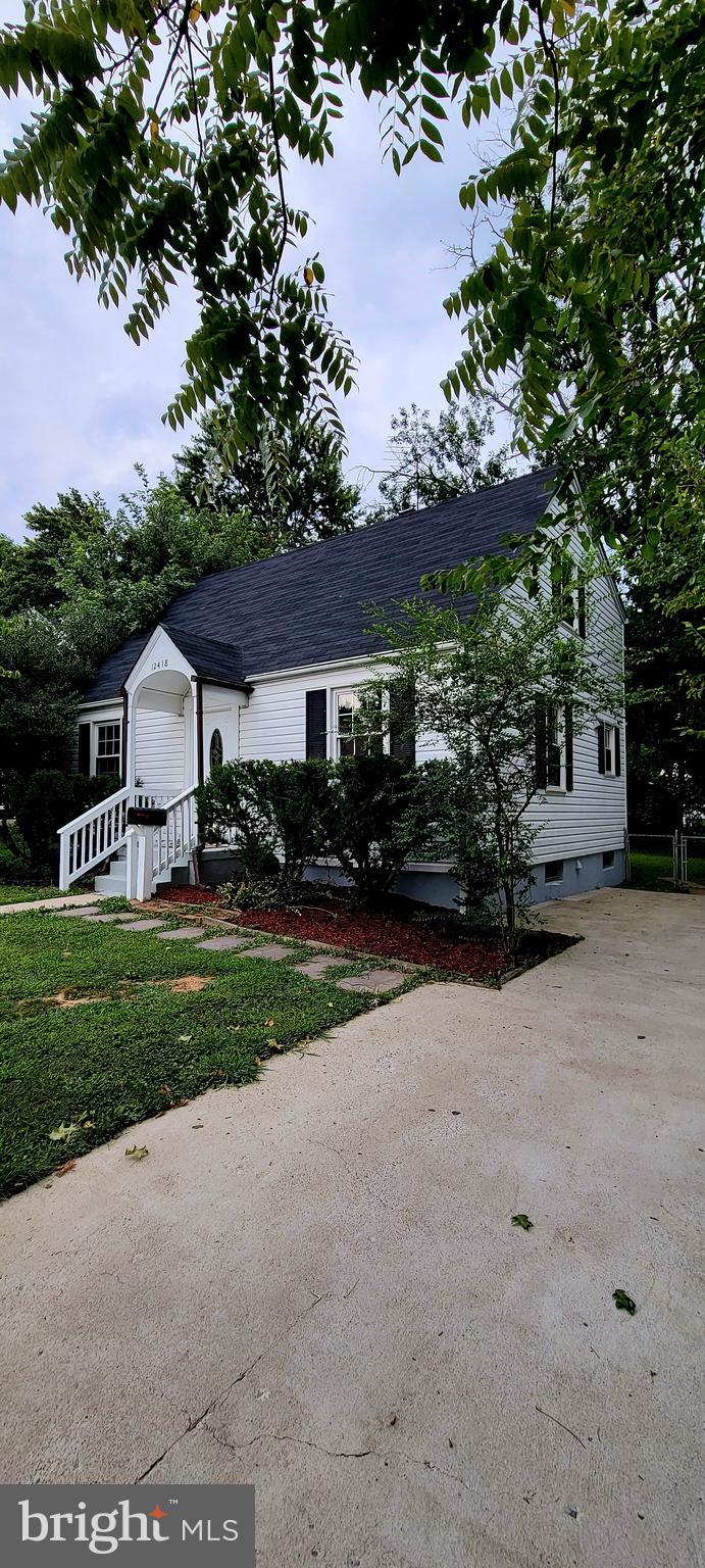 GLENMONT VILLAGE - Residential