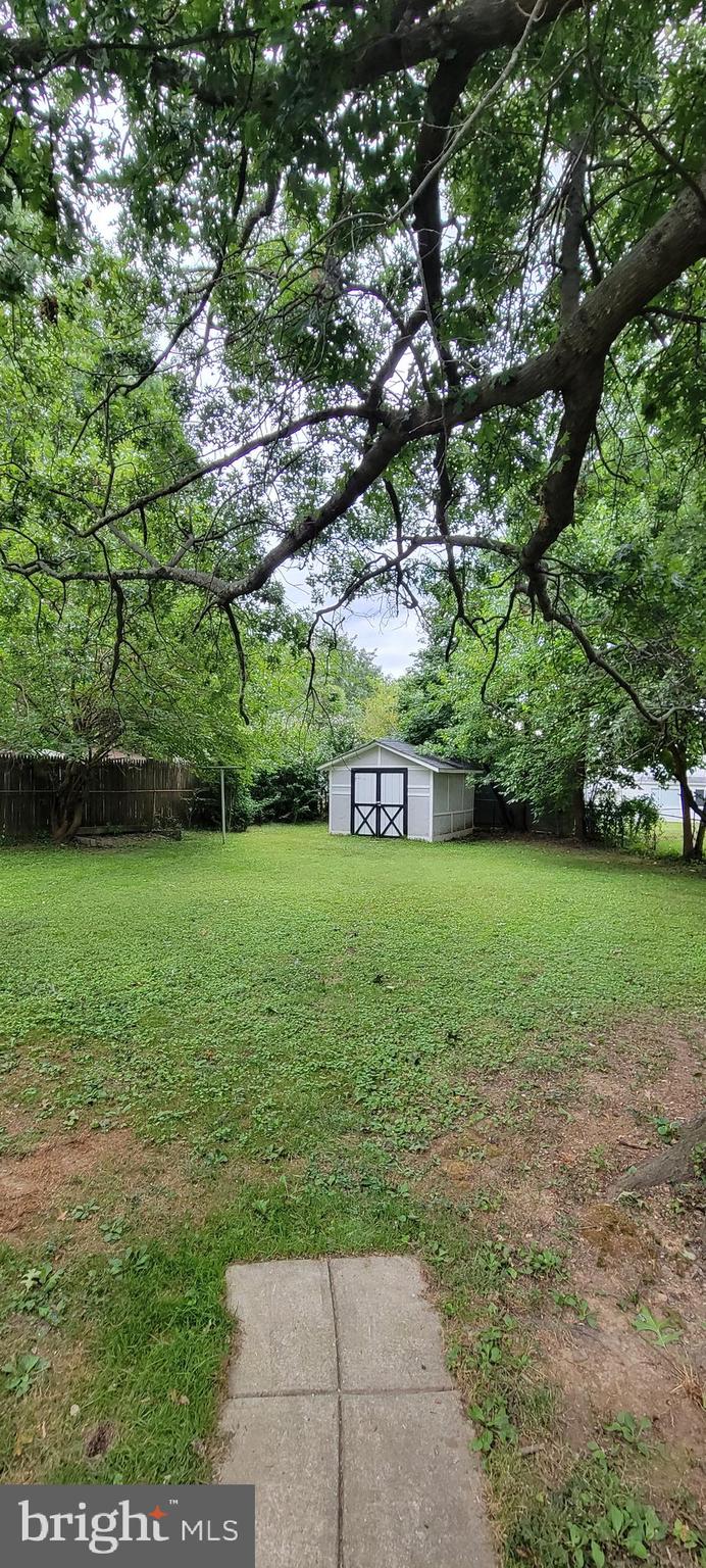 GLENMONT VILLAGE - Residential