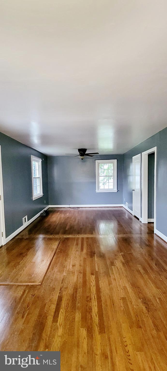 GLENMONT VILLAGE - Residential