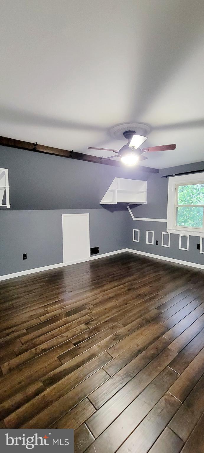 GLENMONT VILLAGE - Residential