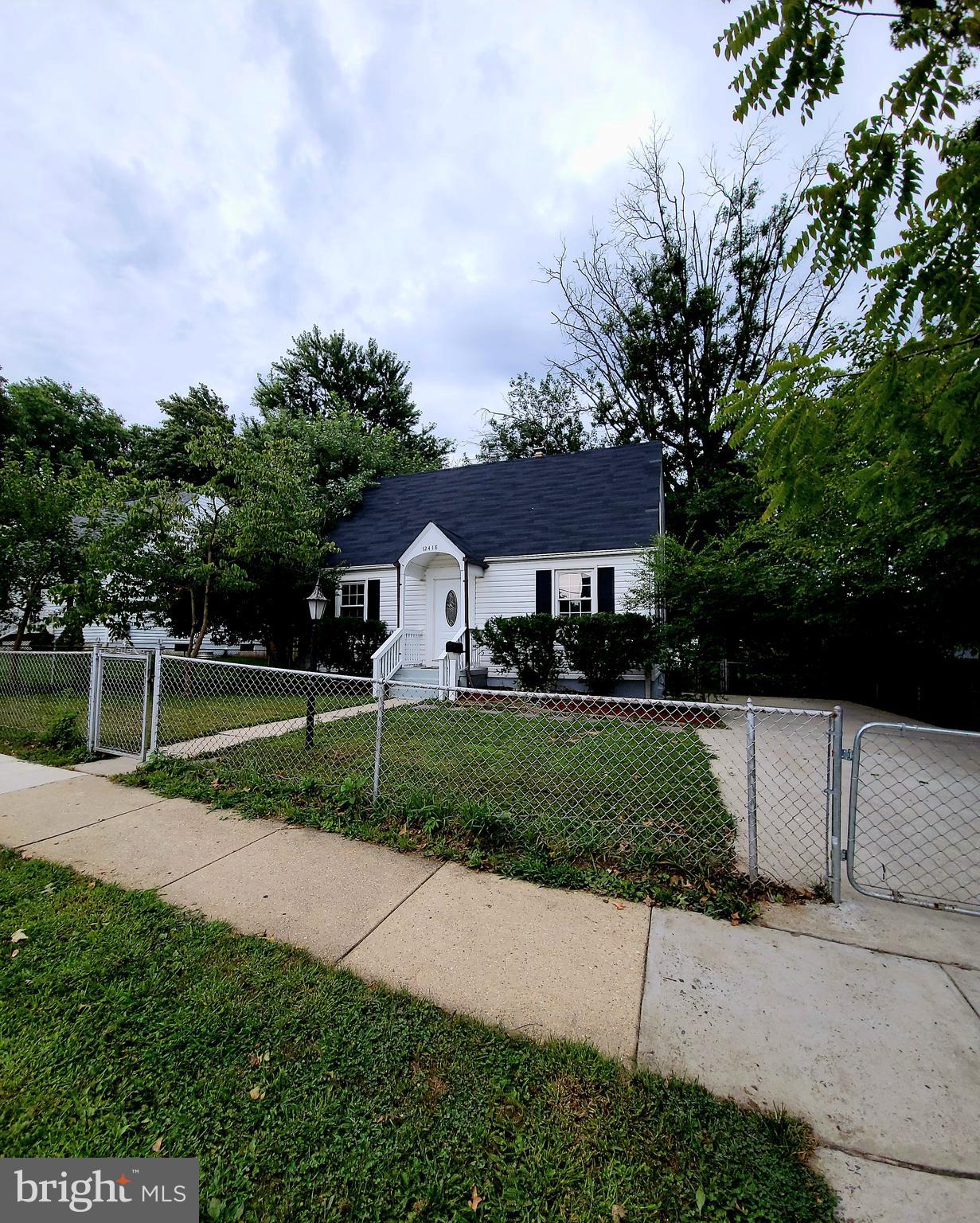 GLENMONT VILLAGE - Residential