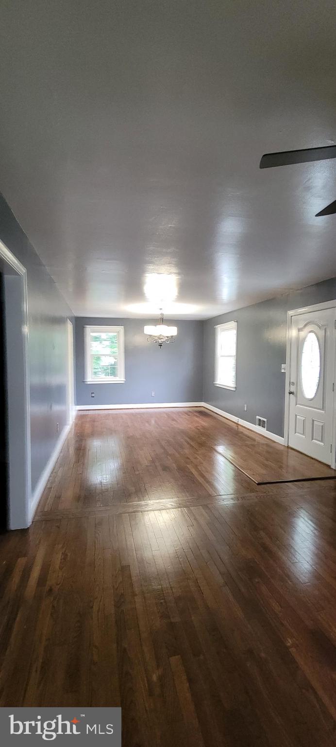 GLENMONT VILLAGE - Residential