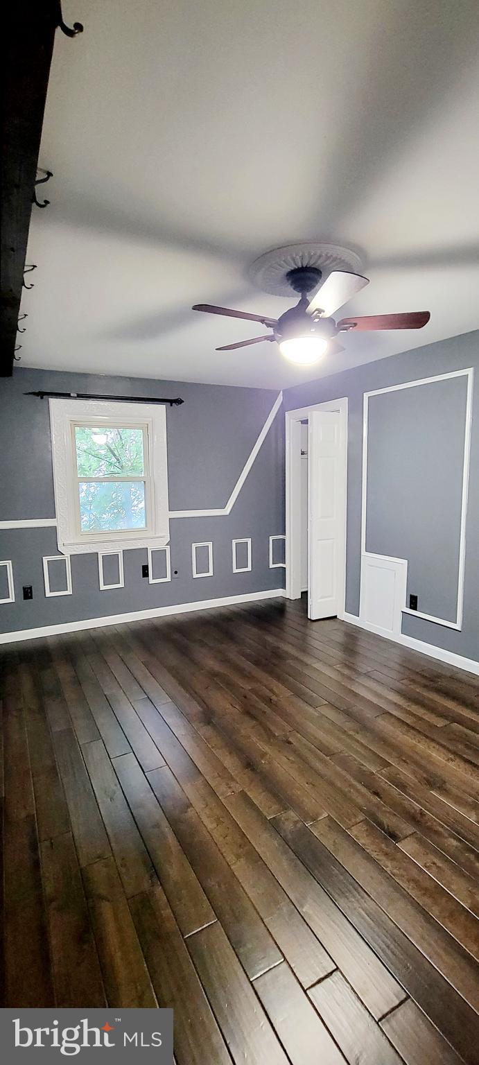 GLENMONT VILLAGE - Residential