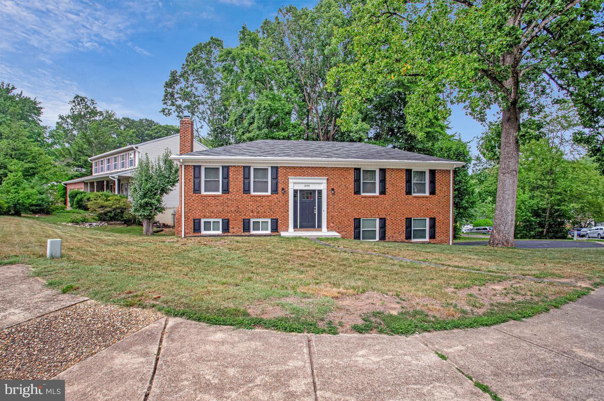 3998 HIDDEN VALLEY COURT
