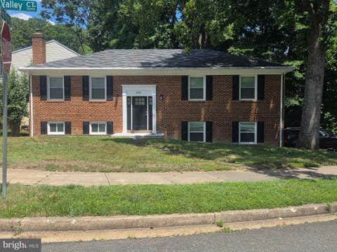 Photo of 3998 Hidden Valley Court, DUMFRIES, VA 22025 (MLS # VAPW2118854)