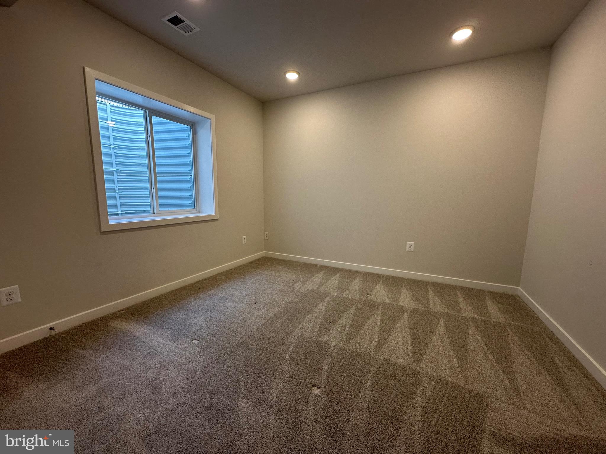 BRAMBLETON WEST PARK - Residential Lease