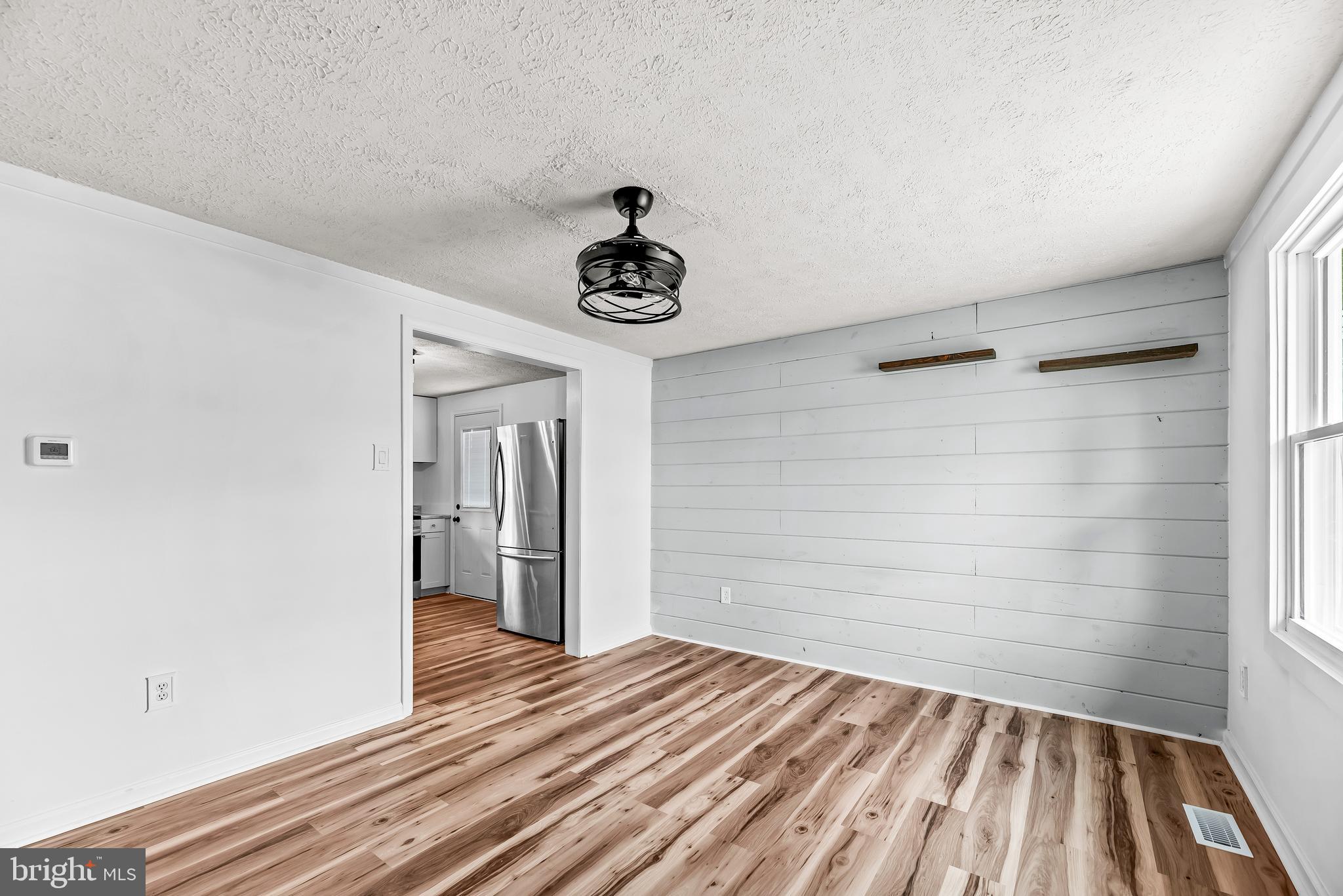 SOUTH HAMPTON - Residential