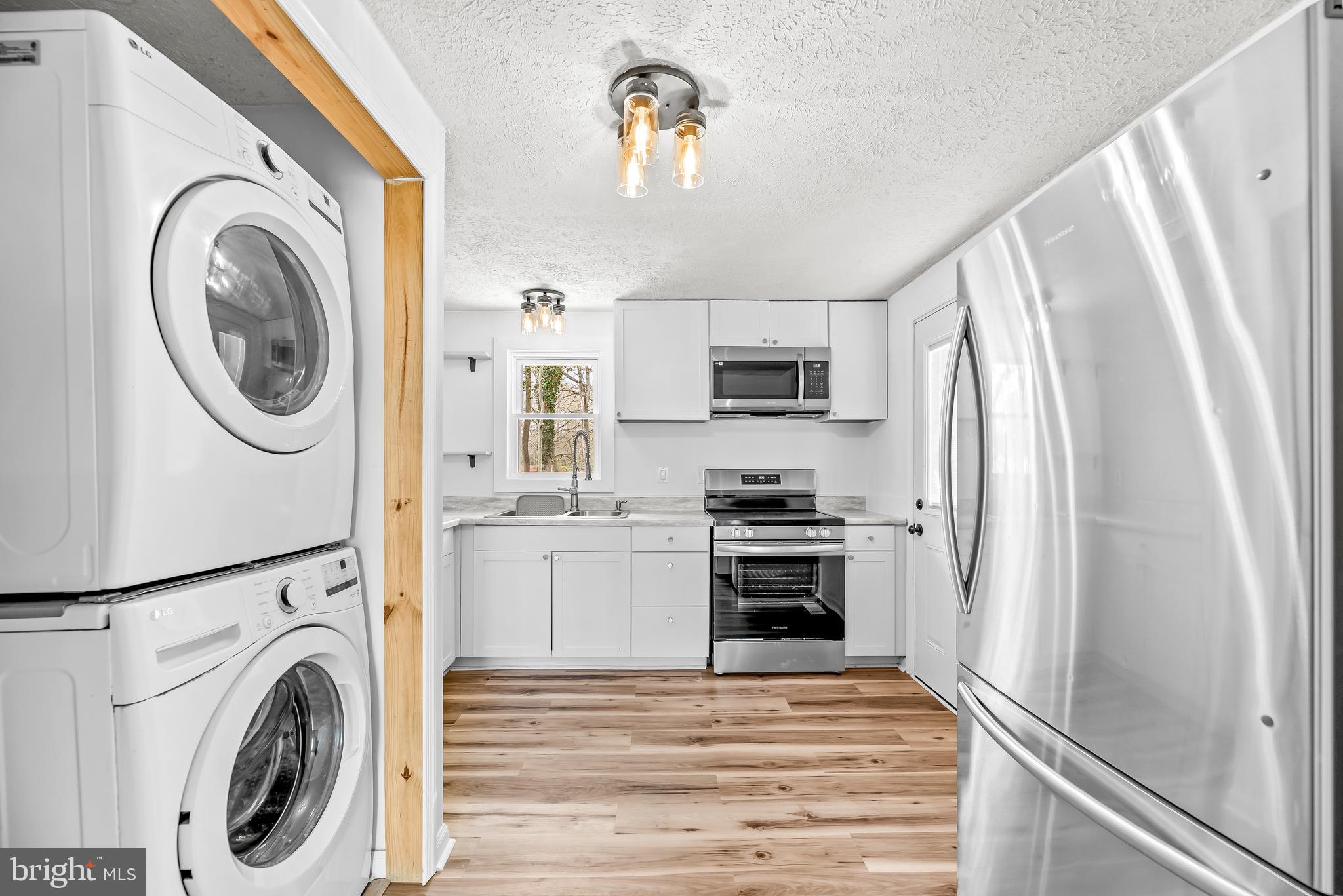 SOUTH HAMPTON - Residential