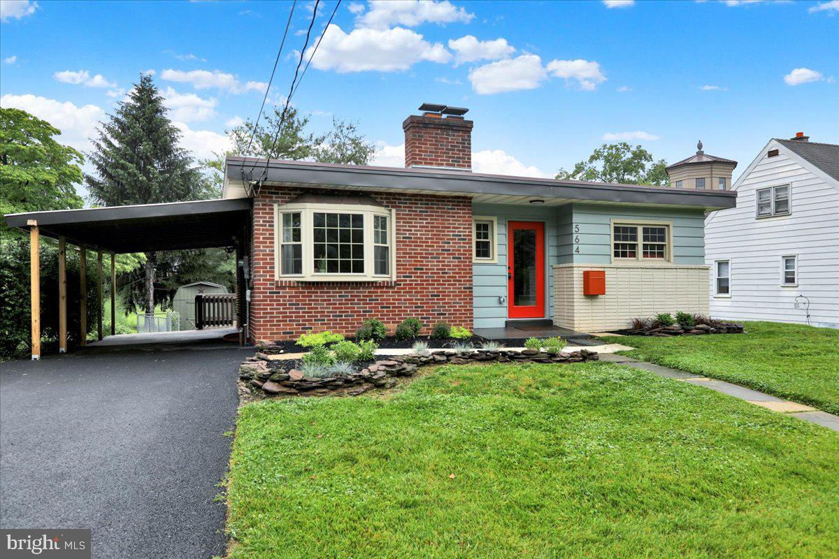 564 POPLAR STREET