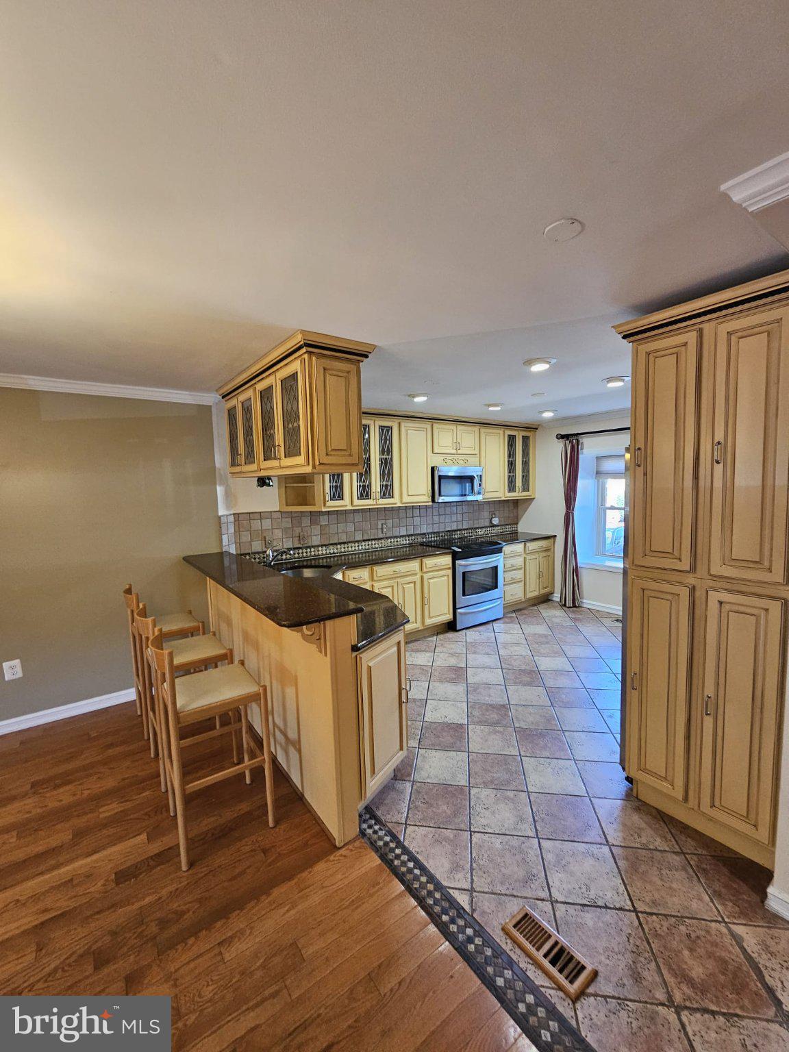 10218 ARIZONA CIRCLE 16
