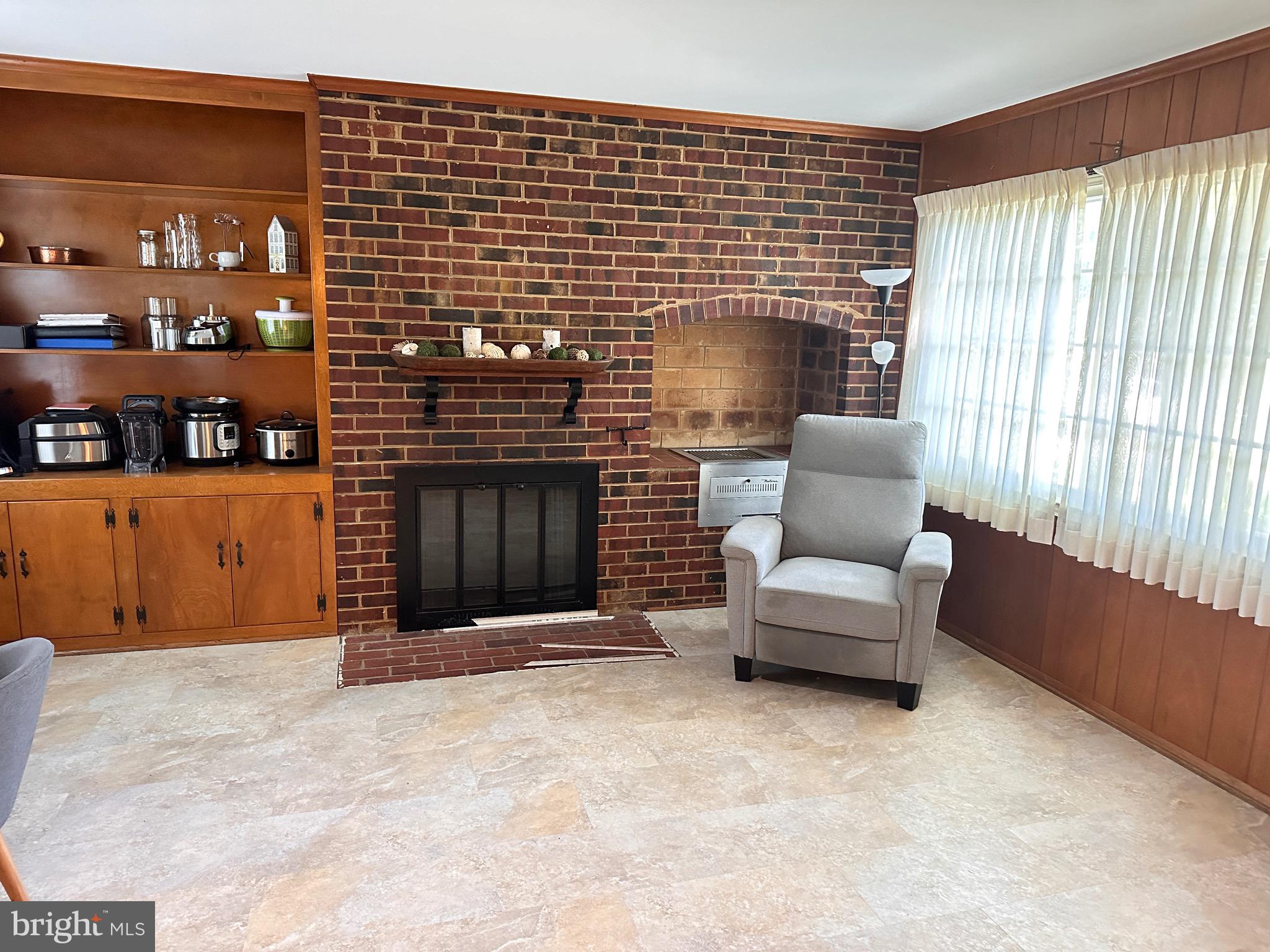 CARDINAL FOREST - Residential Lease