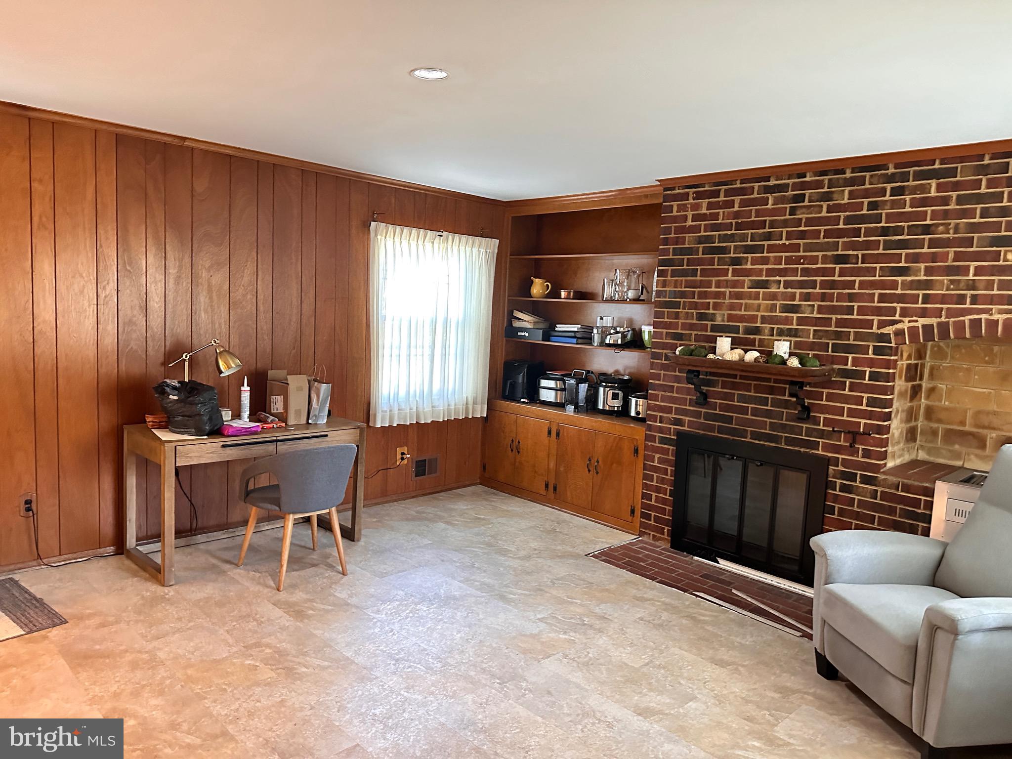 CARDINAL FOREST - Residential Lease