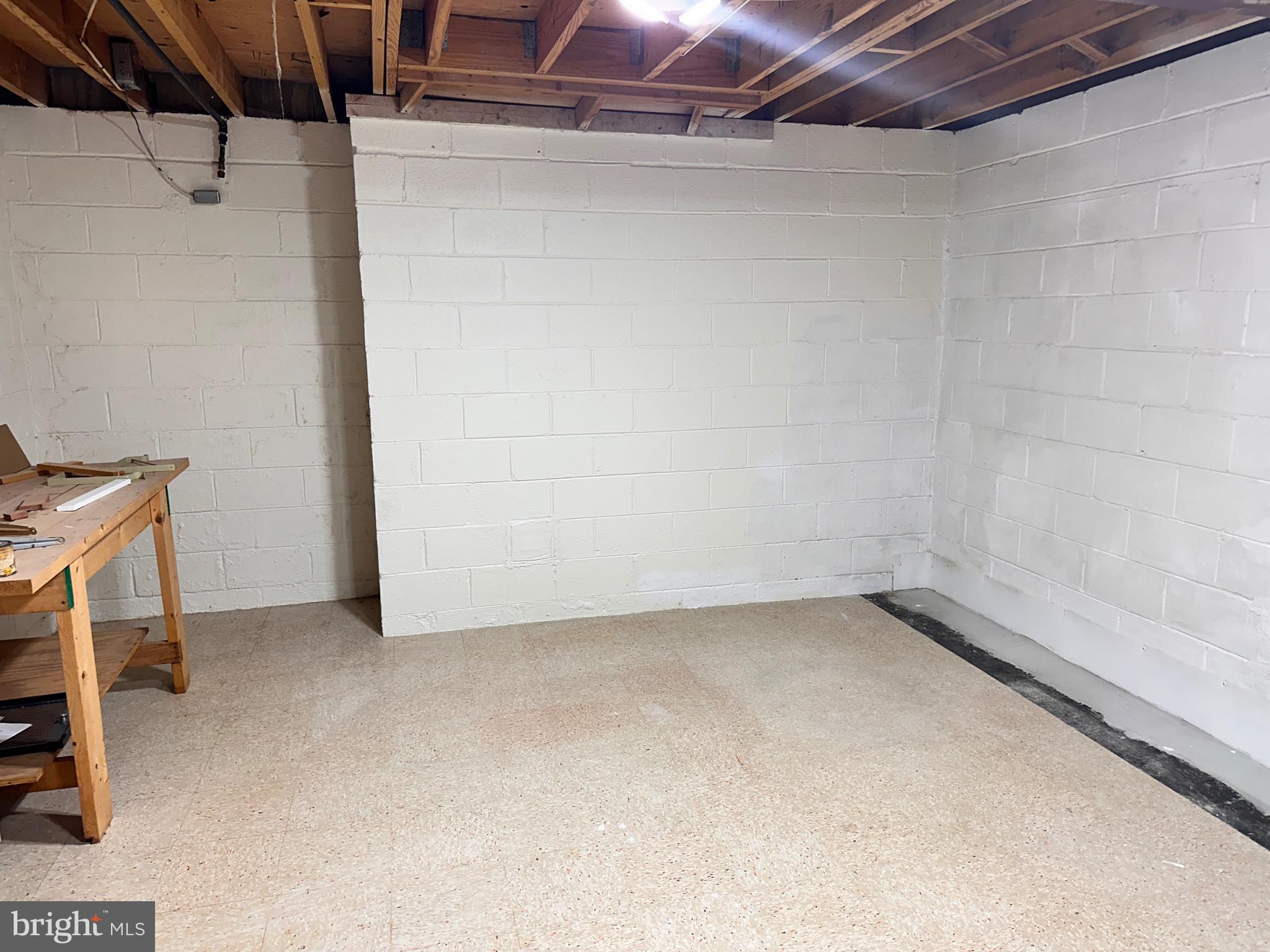 CARDINAL FOREST - Residential Lease