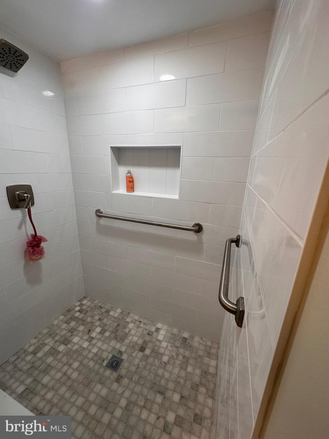 CARDINAL FOREST - Residential Lease