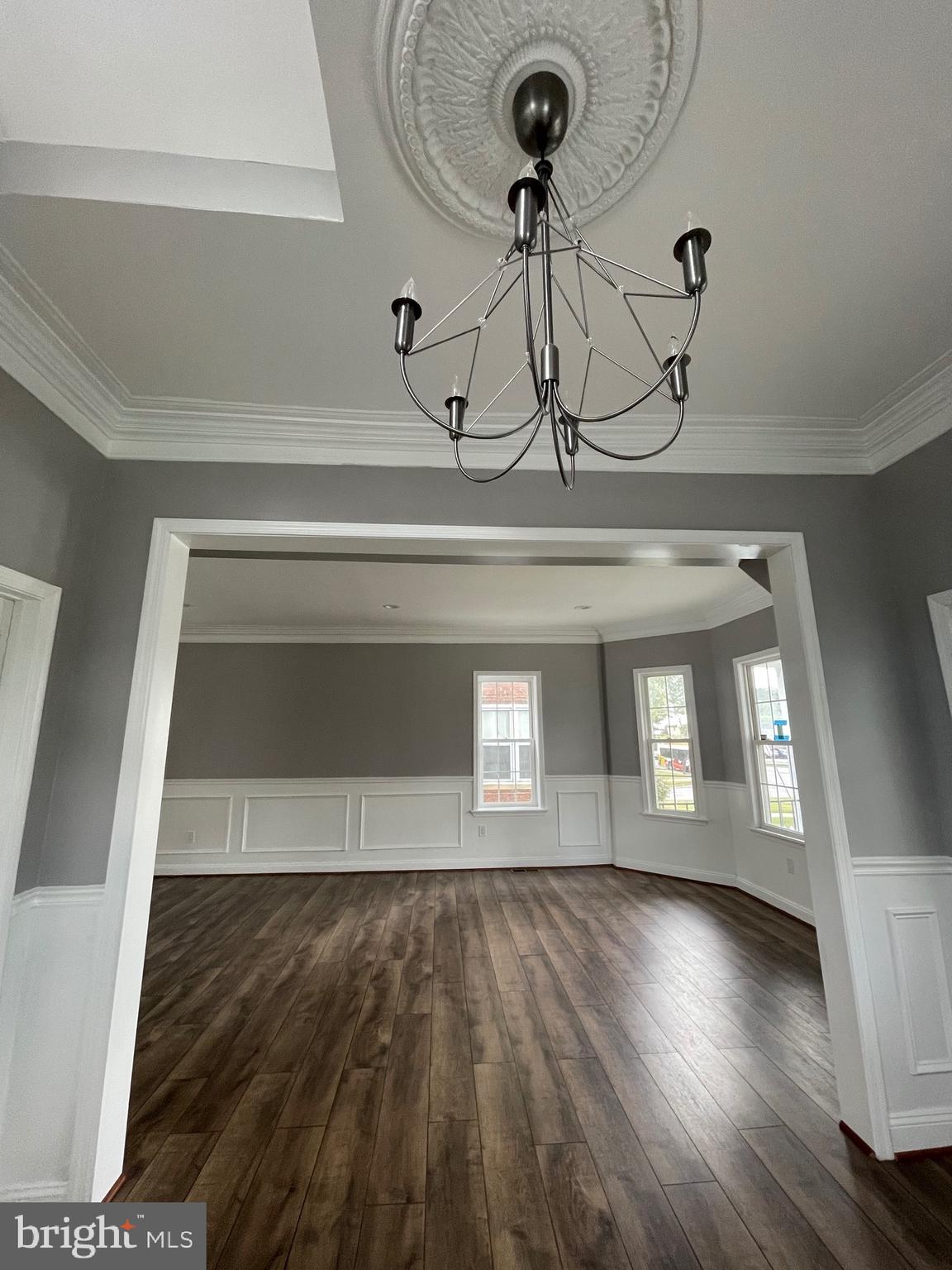 GARWYN OAKS - Residential