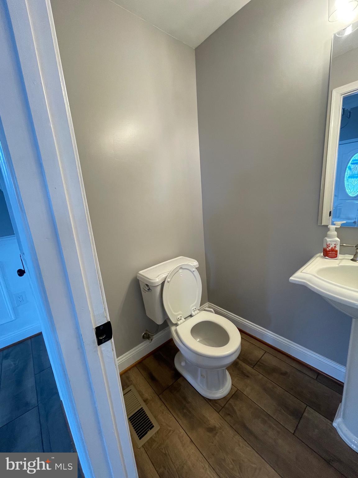 GARWYN OAKS - Residential
