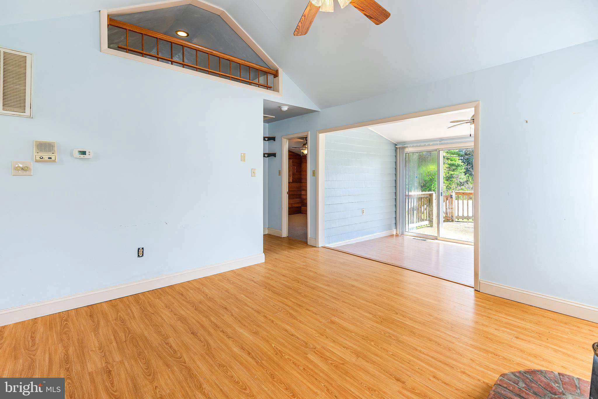 BREEZY POINT - Residential