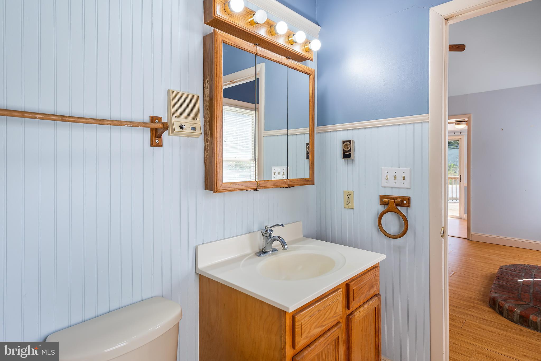 BREEZY POINT - Residential