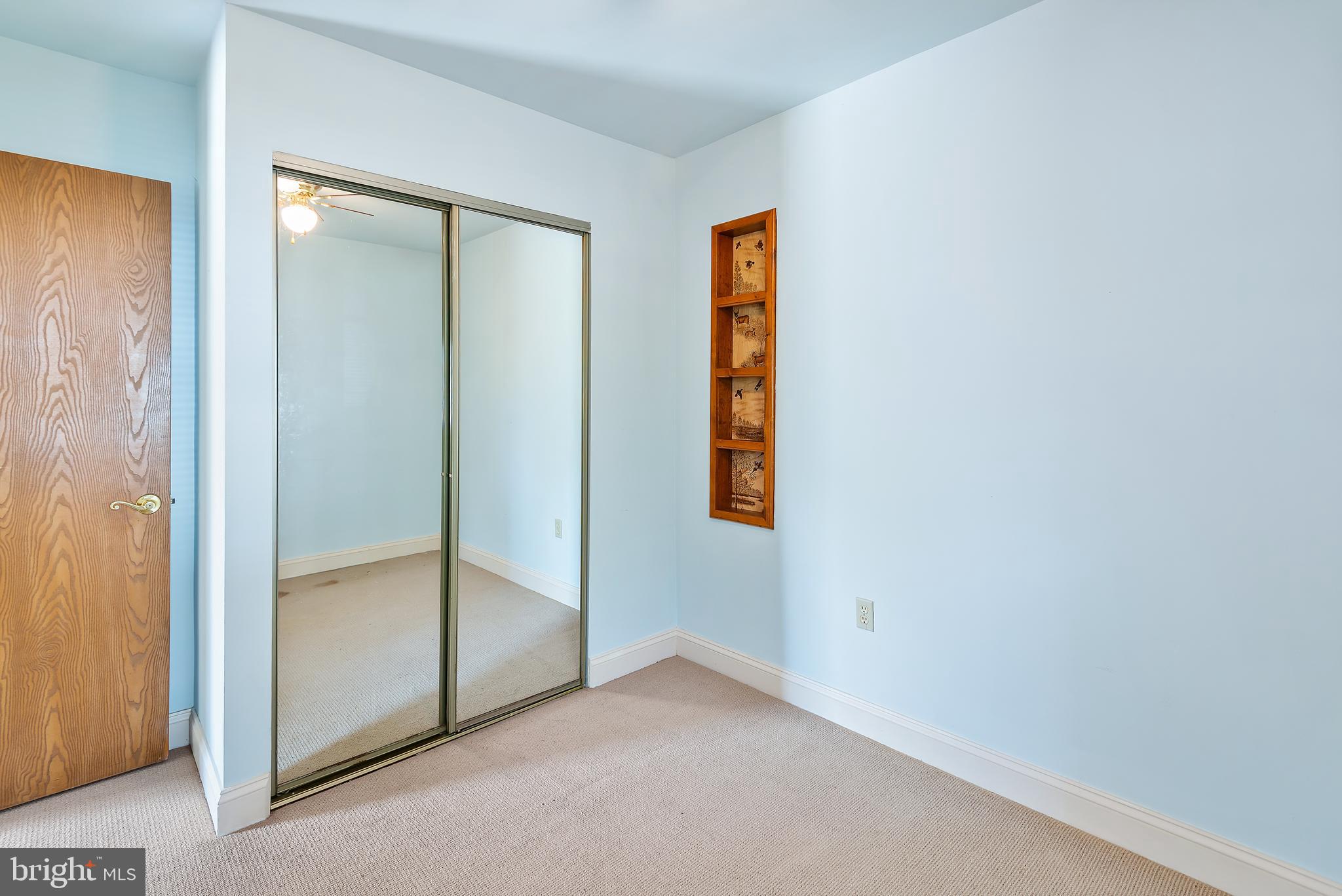 BREEZY POINT - Residential