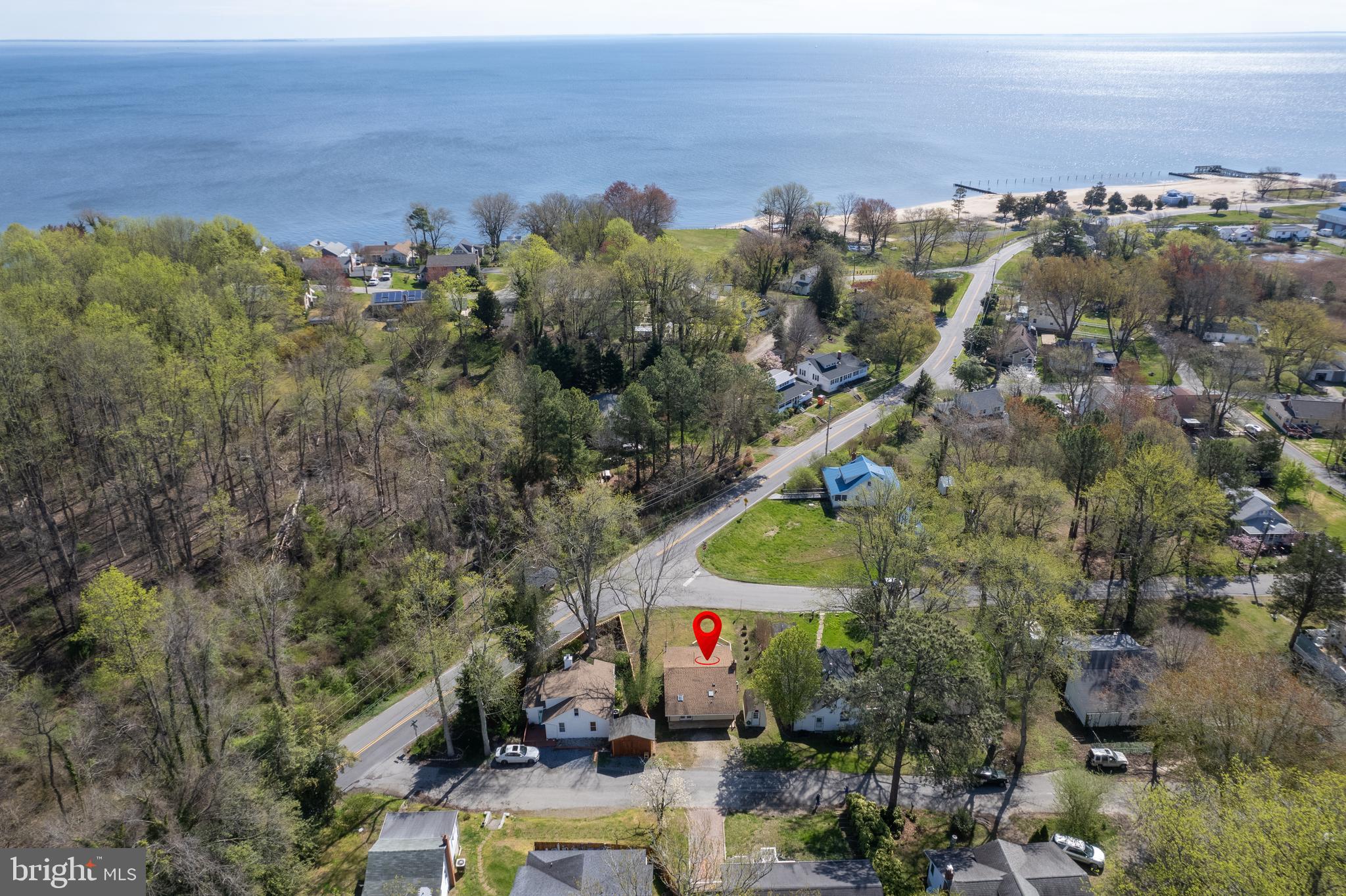 BREEZY POINT - Residential