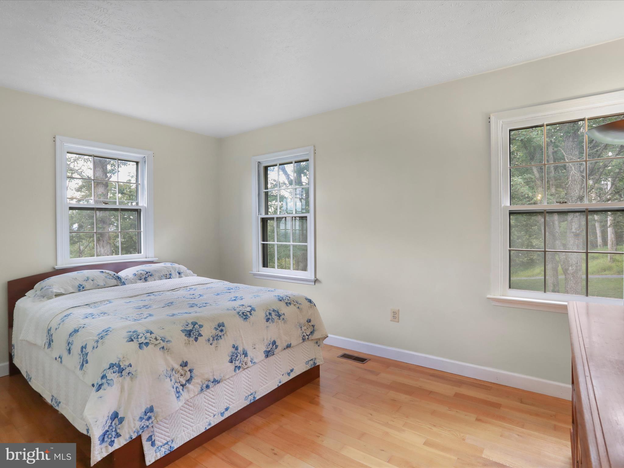 RIDGEWAY BELL - Residential