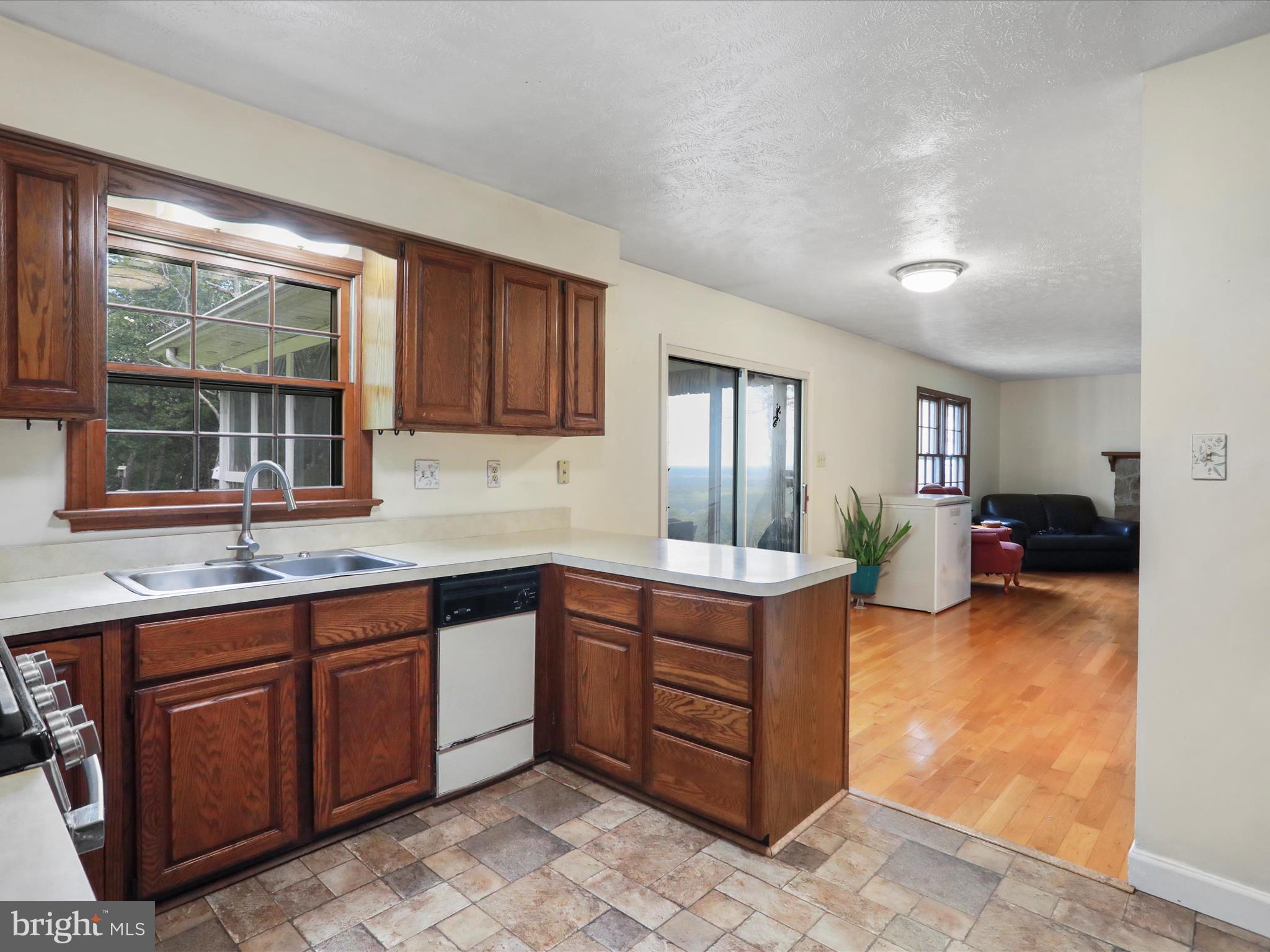 RIDGEWAY BELL - Residential